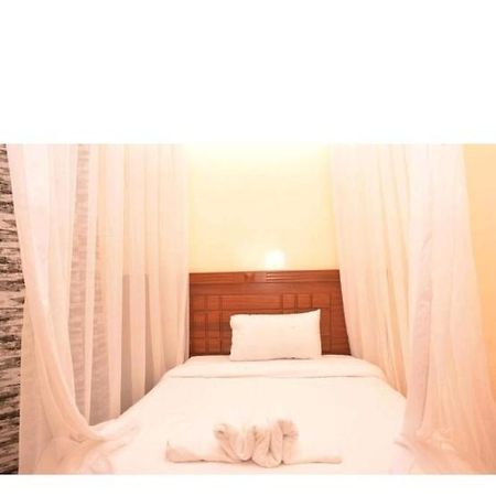 Hotel Sunrise Nairobi Esterno foto