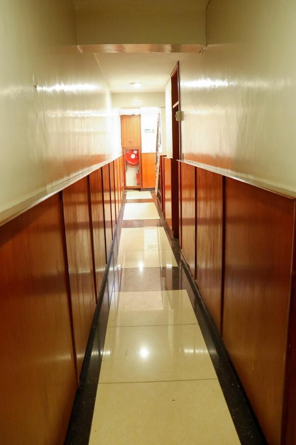 Hotel Sunrise Nairobi Esterno foto