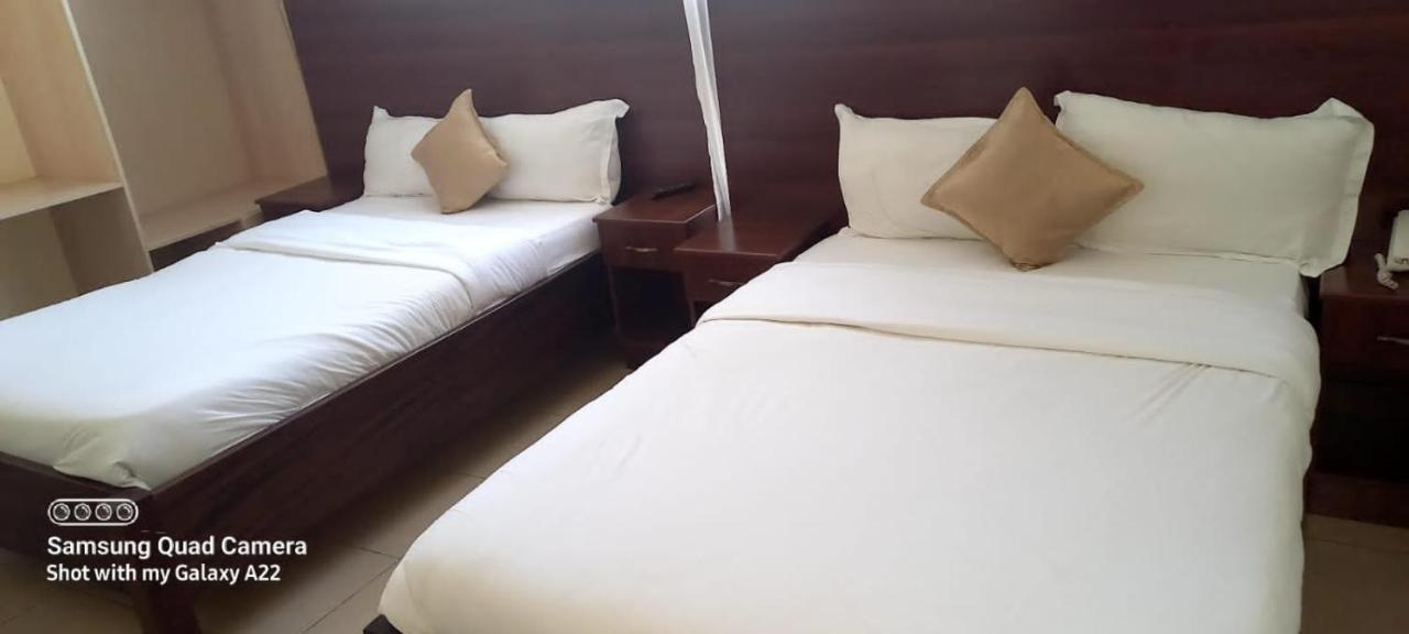 Hotel Sunrise Nairobi Esterno foto